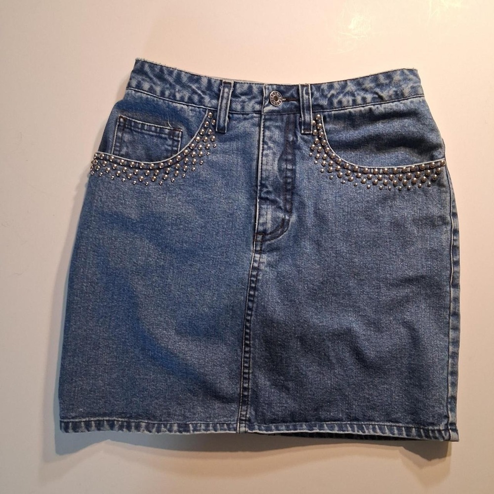 Guess denim mini skirt with silver studs on pockets super cute pocket detail